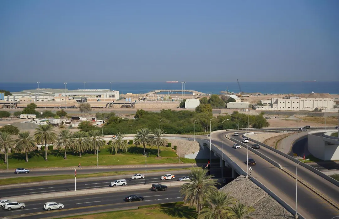Golden Tulip Muscat-1